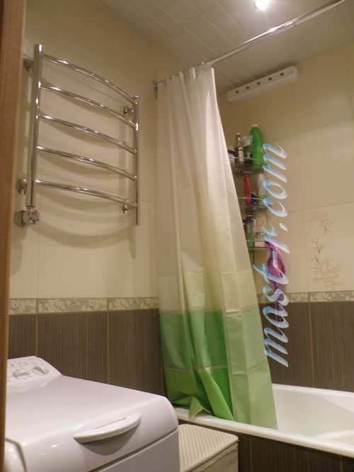 интерьеры ванных комнат полотенцесушитель